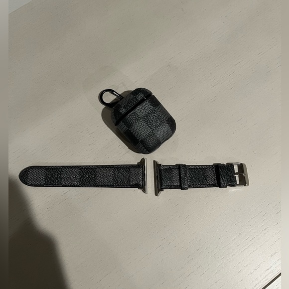 Brand New *not authentic* Louis Vuitton Apple Watch Strap & Airpod Gen 1 Case - Picture 3 of 5